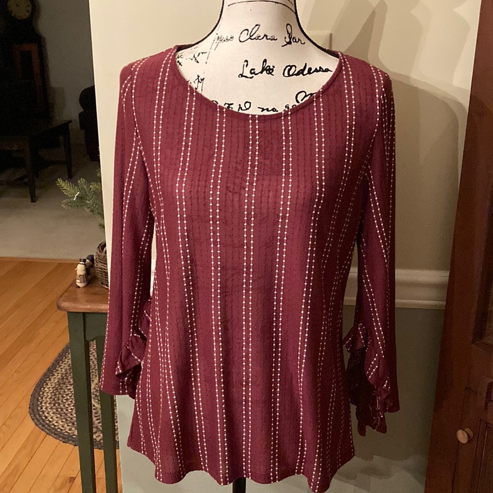 W5 burgundy striped top
